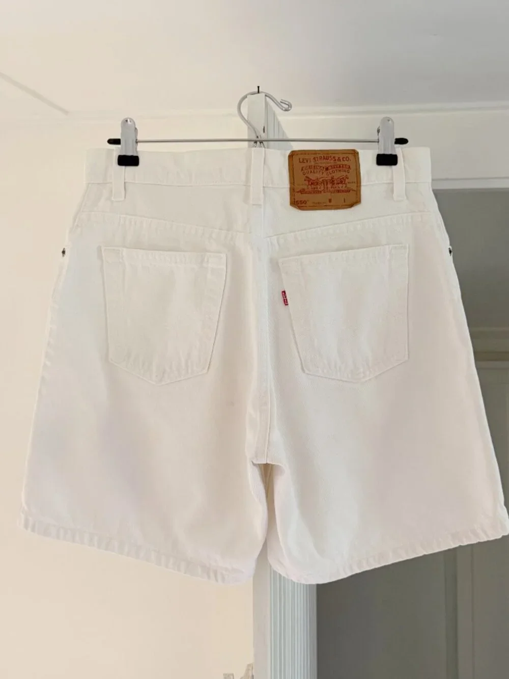 Levi's 550 Vintage '94 Relaxed Fit Jean Shorts Size 11 White